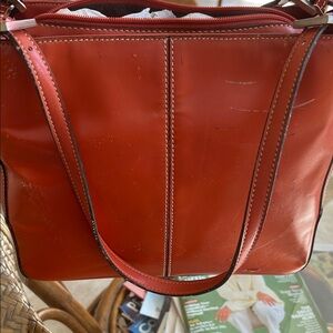 Mondani Red Shoulder Bag